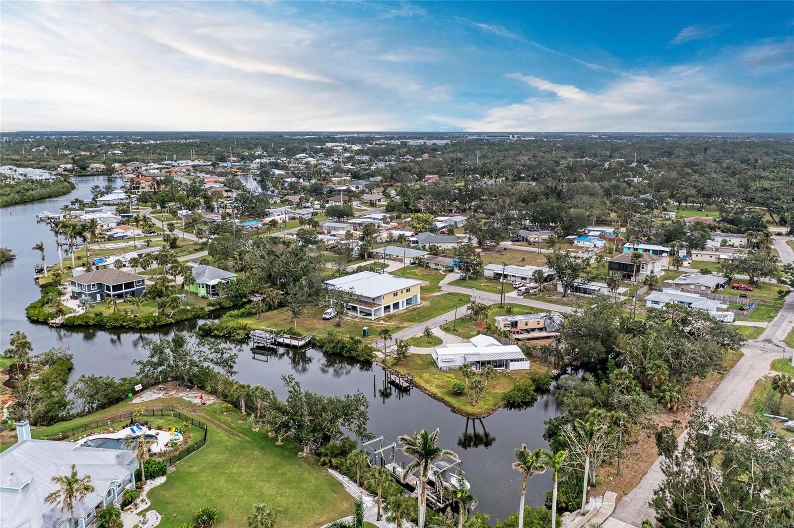 402 RAVENNA ST N, NOKOMIS, FL, 34275