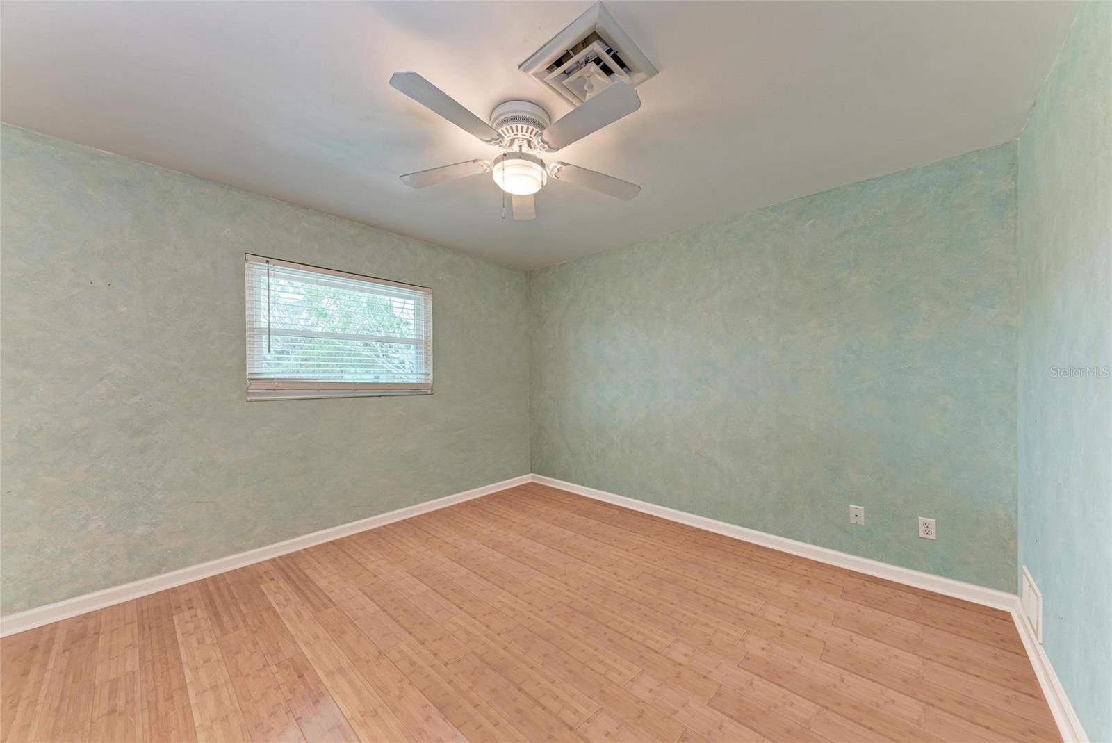 402 RAVENNA ST N, NOKOMIS, FL, 34275