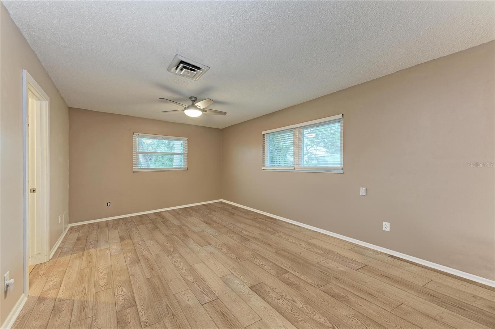 402 RAVENNA ST N, NOKOMIS, FL, 34275