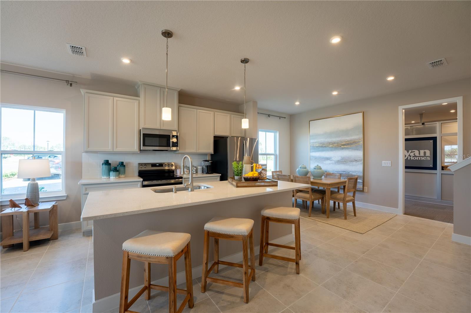 548 HIGHFALLS AVE, DEBARY, FL, 32713
