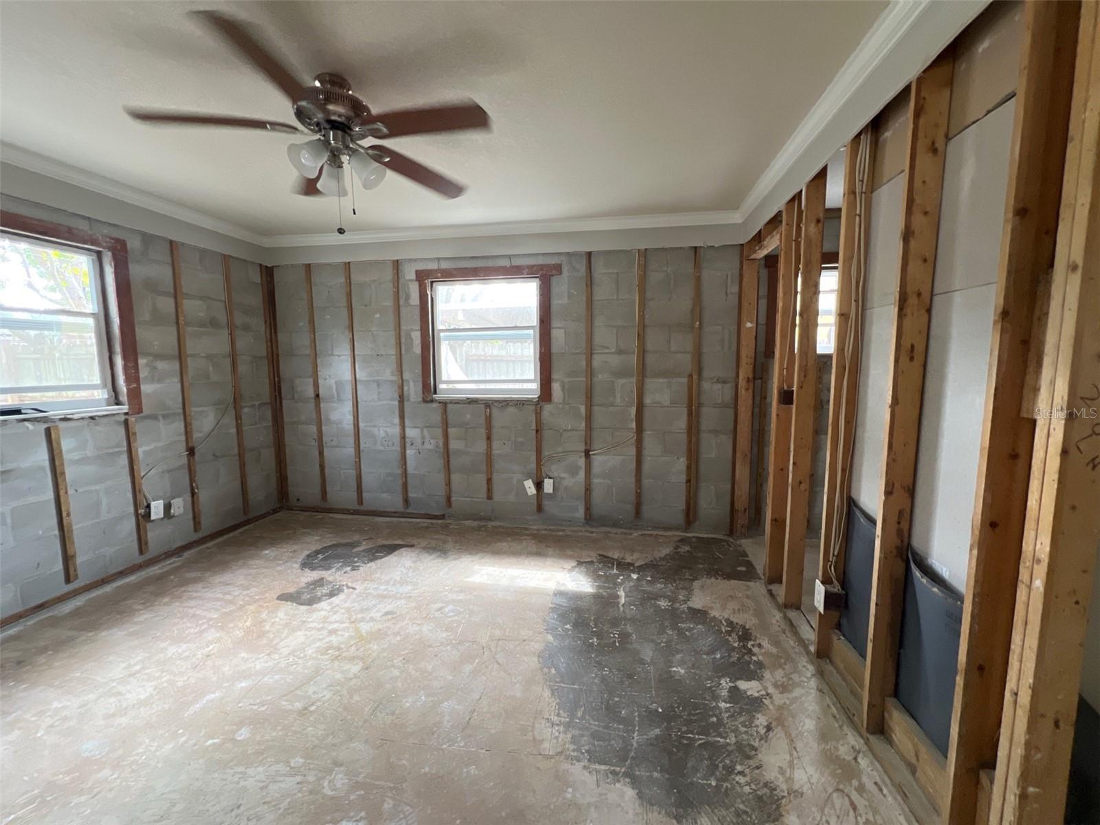 4247 HELENA ST NE, ST PETERSBURG, FL, 33703