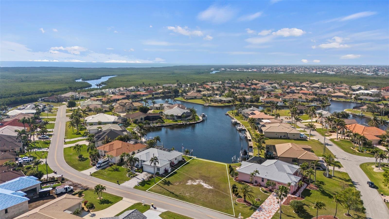 534 MACEDONIA DR, PUNTA GORDA, FL, 33950