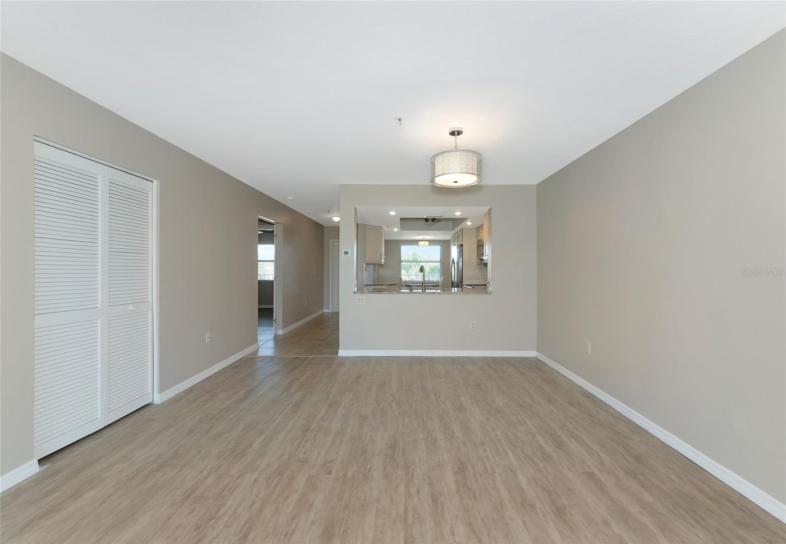 6503 STONE RIVER RD #305, BRADENTON, FL, 34203