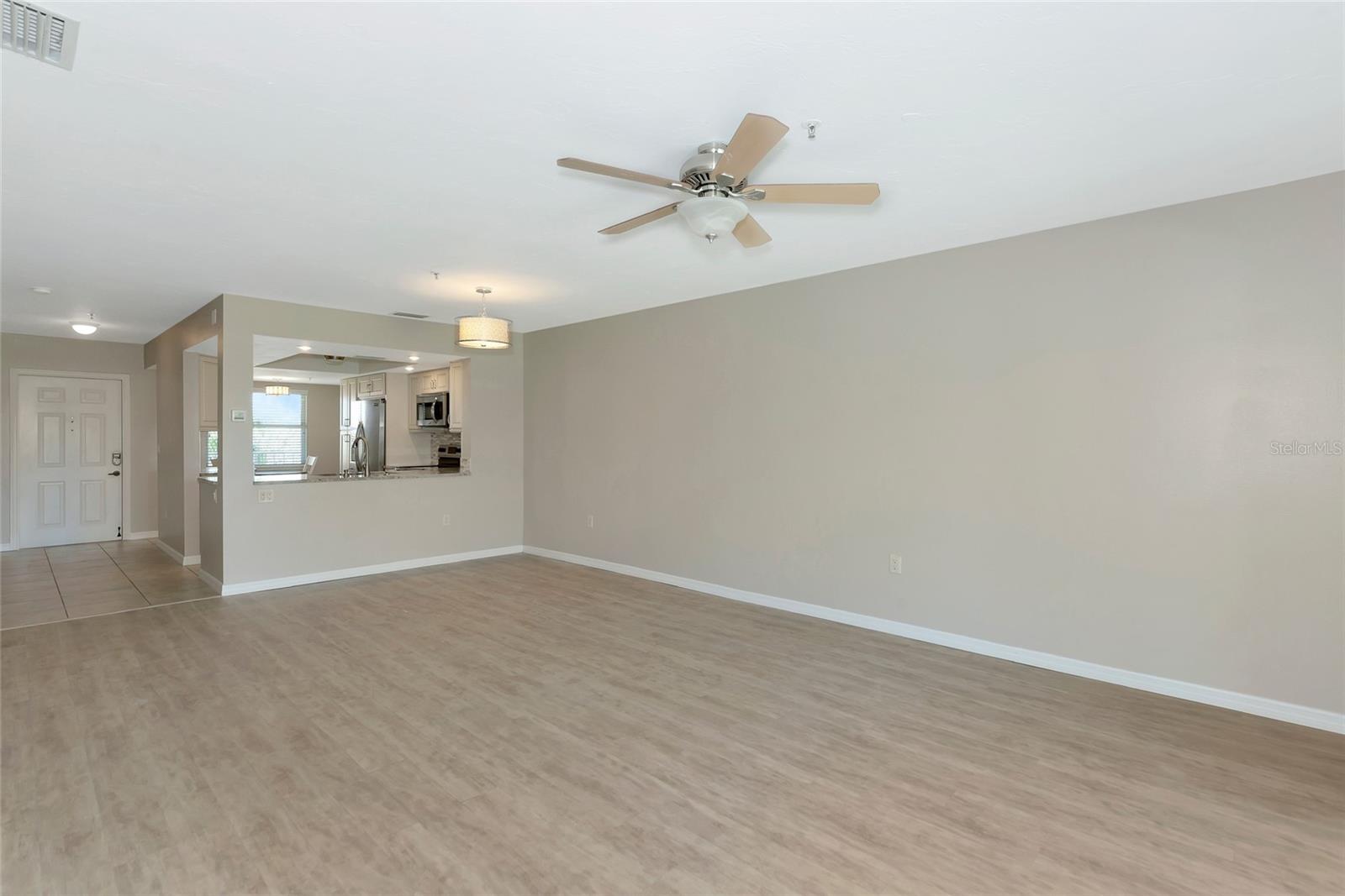 6503 STONE RIVER RD #305, BRADENTON, FL, 34203