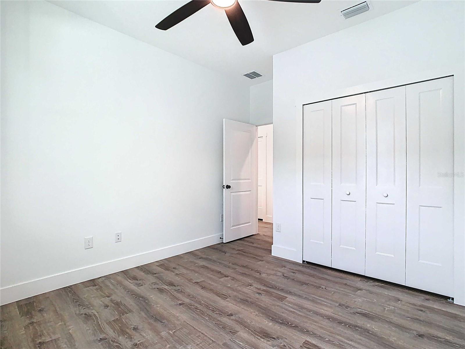 8111 N EDISON AVE, TAMPA, FL, 33604