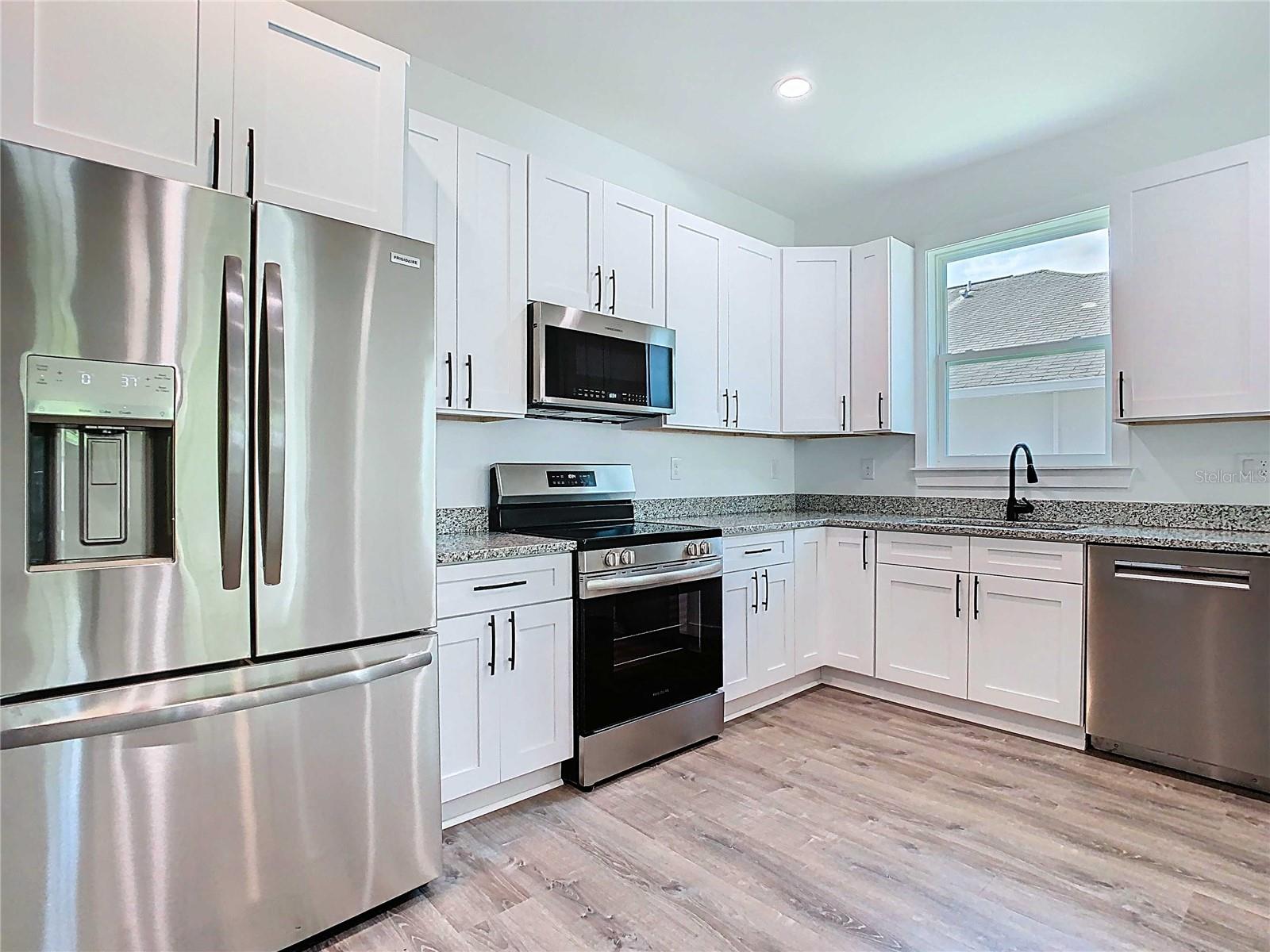 8111 N EDISON AVE, TAMPA, FL, 33604
