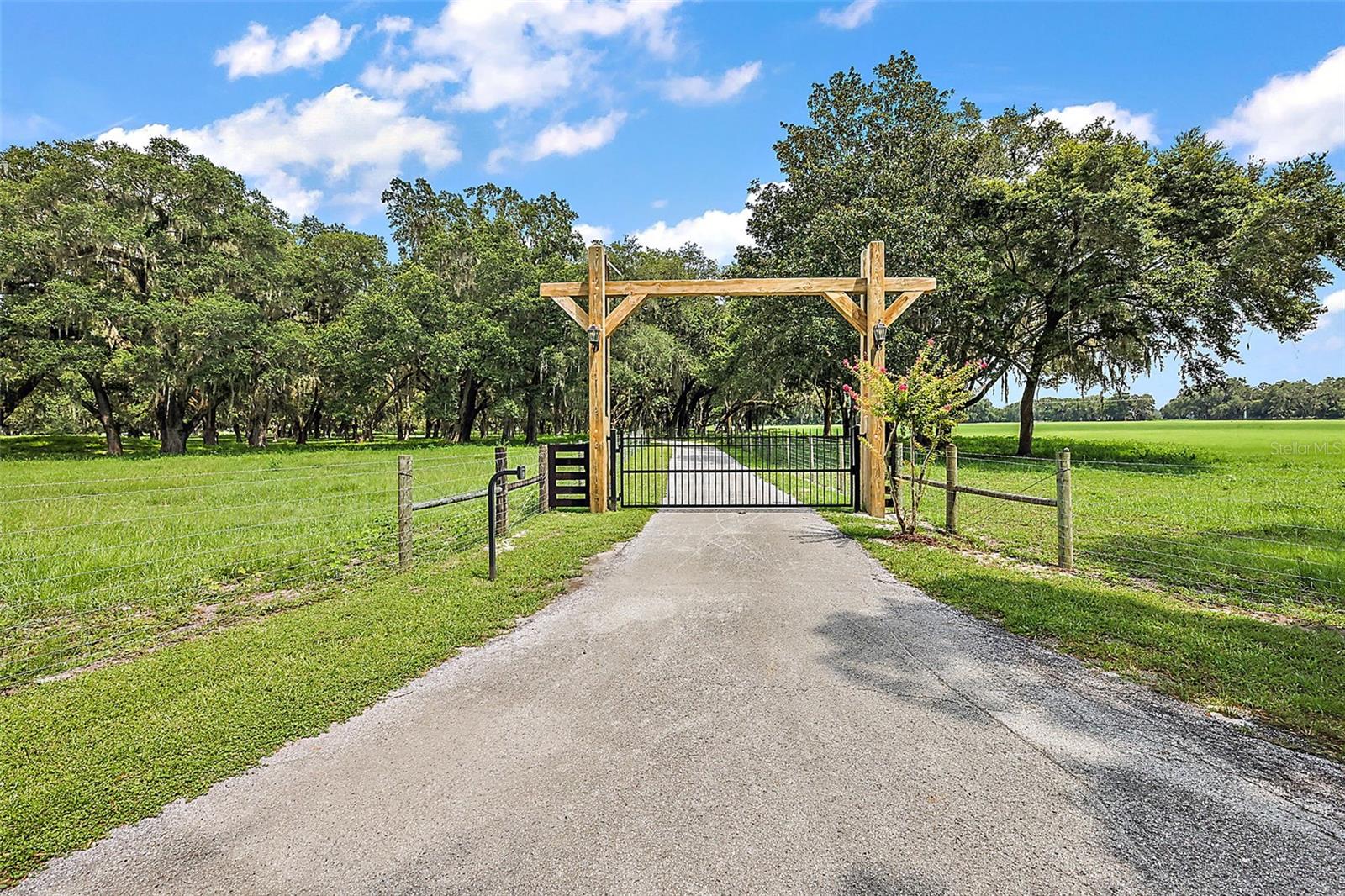 2525 CR 543, SUMTERVILLE, FL, 33585