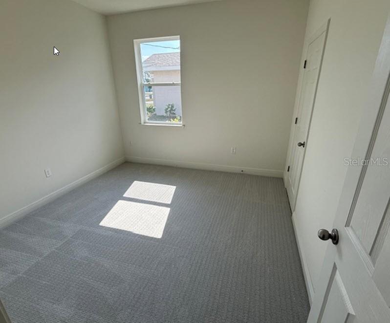 8 FLINT HILL LN, PALM COAST, FL, 32137