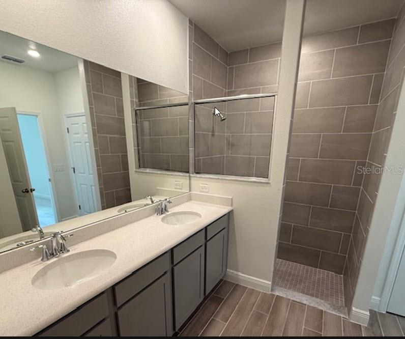 8 FLINT HILL LN, PALM COAST, FL, 32137