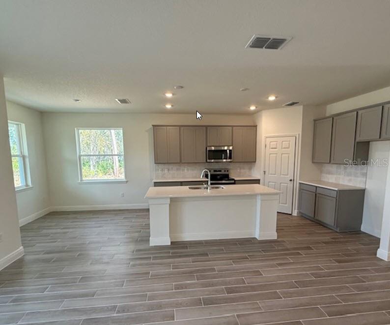 8 FLINT HILL LN, PALM COAST, FL, 32137