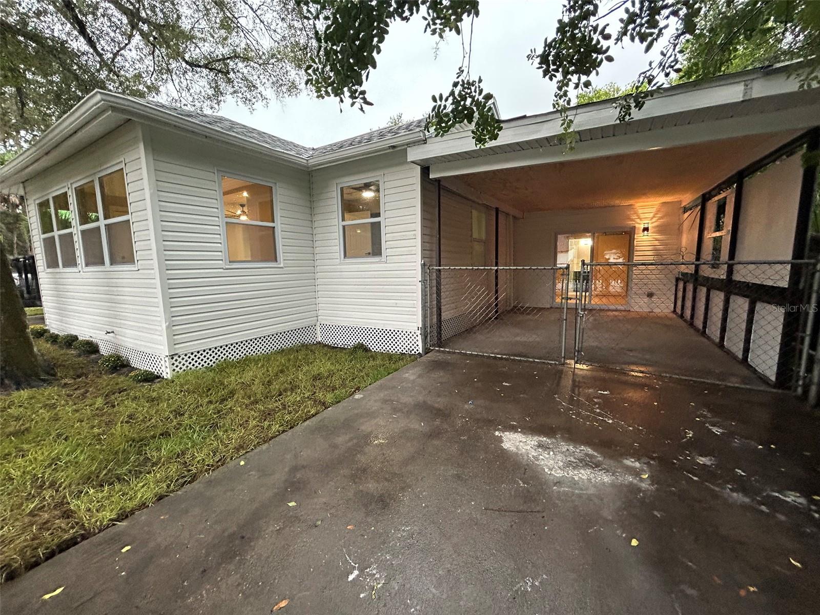 1615 39TH ST S, ST PETERSBURG, FL, 33711