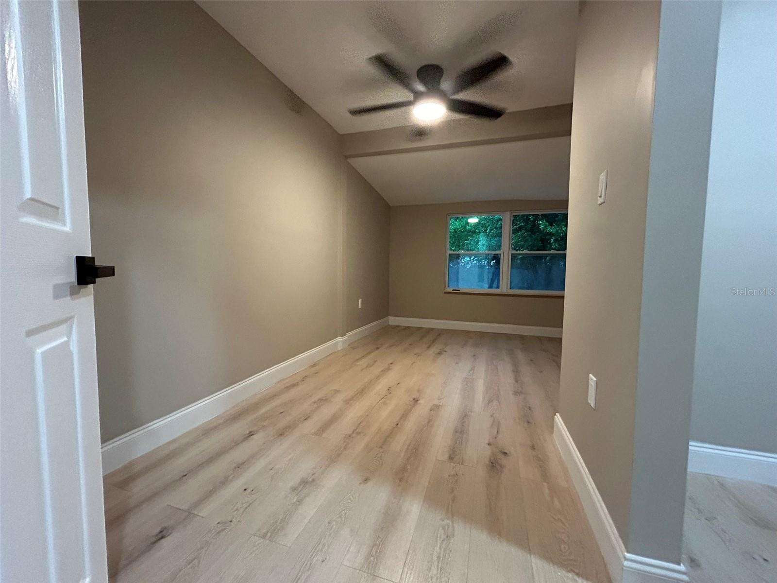 1615 39TH ST S, ST PETERSBURG, FL, 33711
