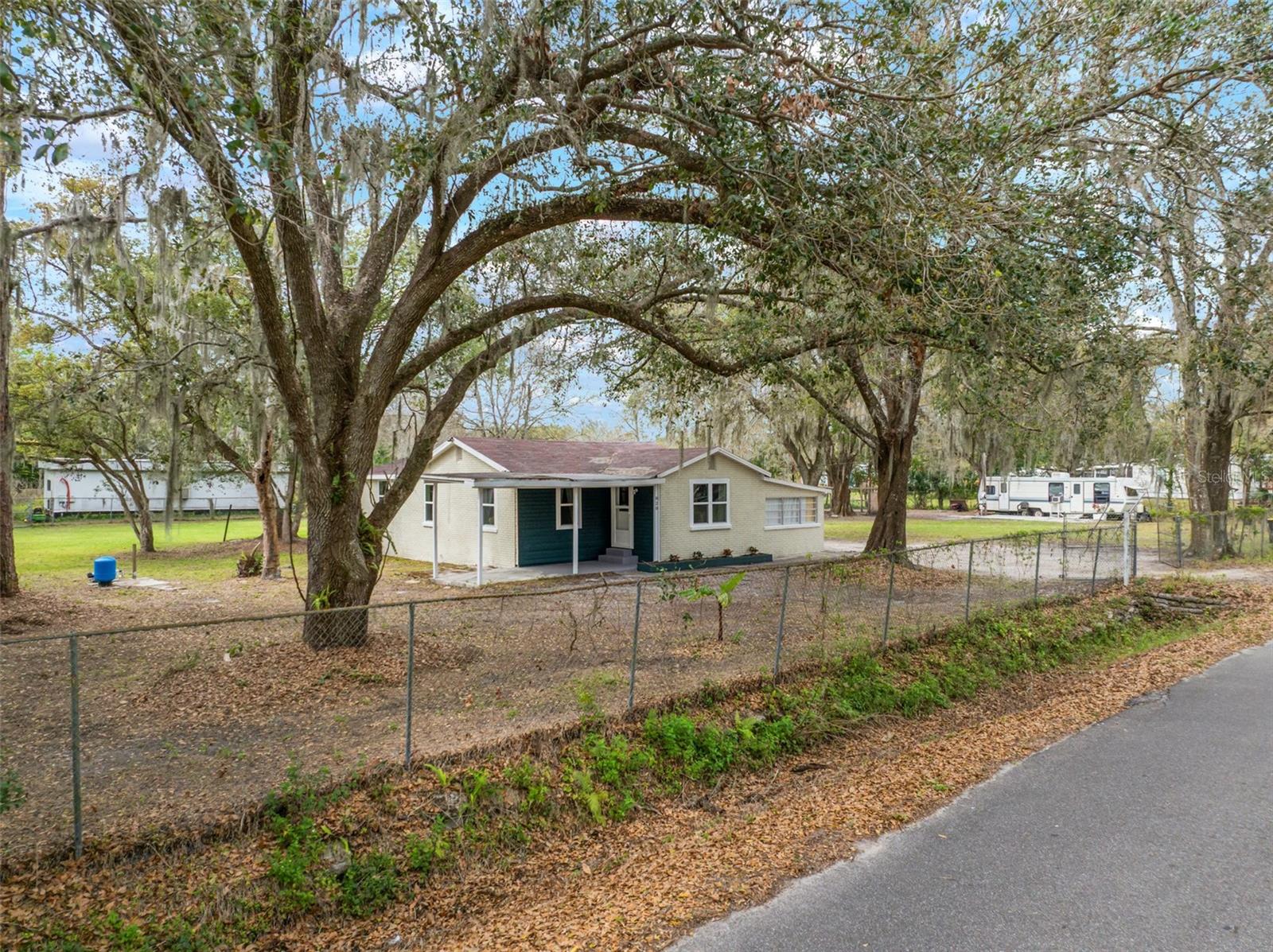 820 N CARROLL RD, LAKELAND, FL, 33801