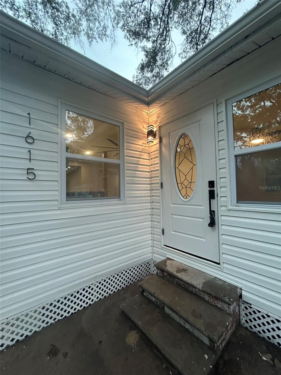 1615 39TH ST S, ST PETERSBURG, FL, 33711
