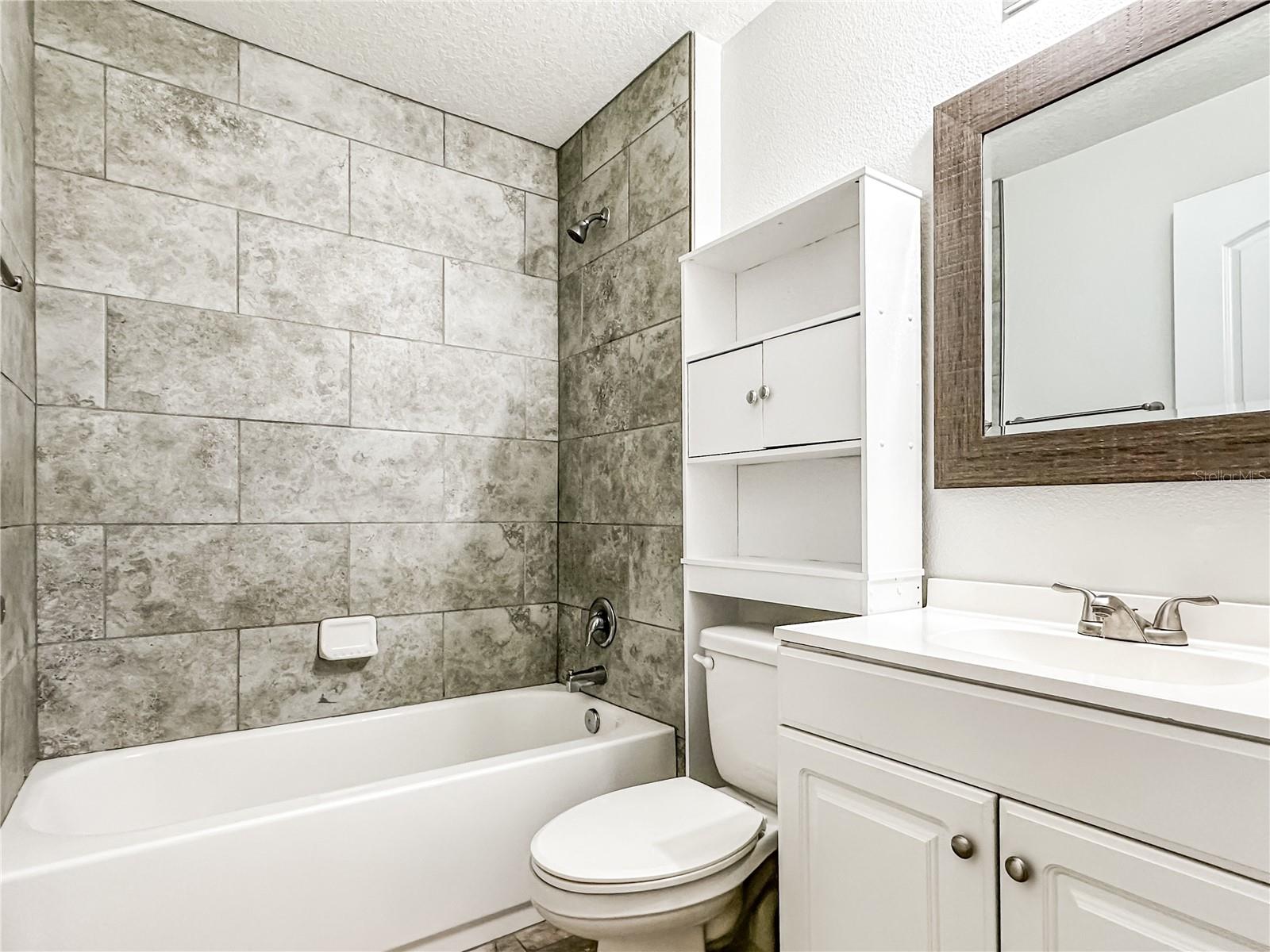 219 W MAPLE ST, DAVENPORT, FL, 33837