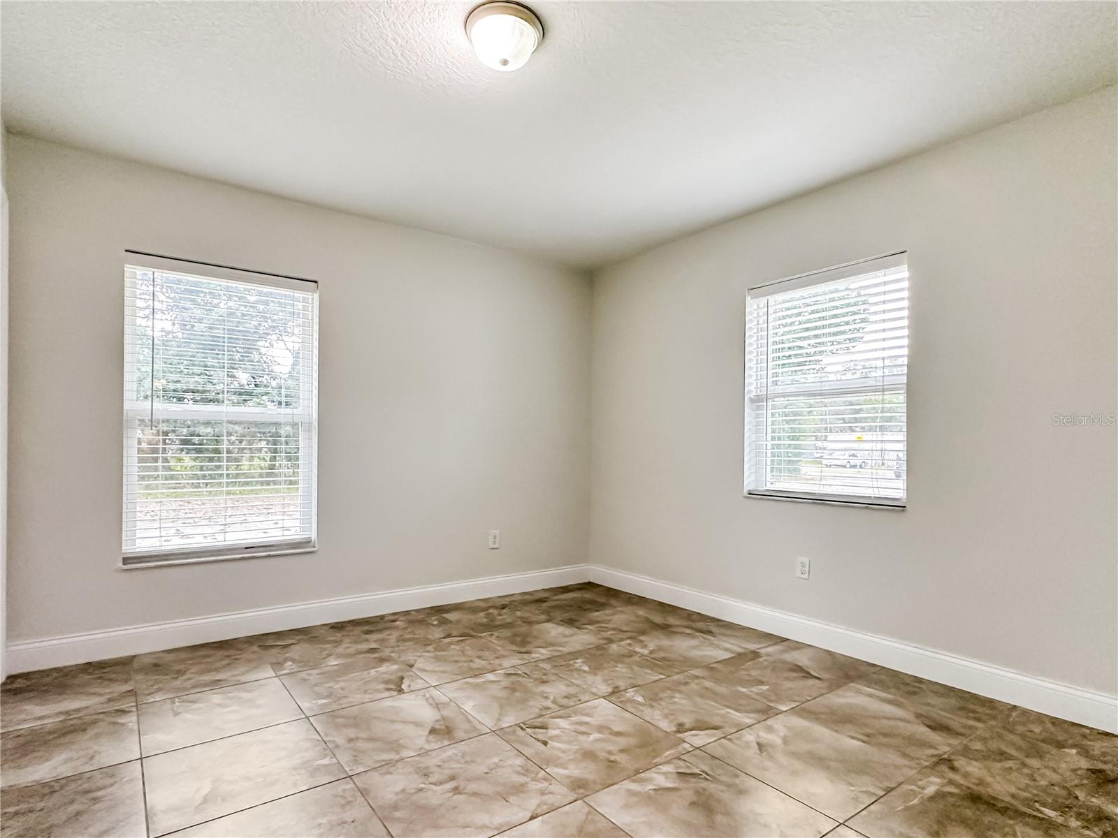 219 W MAPLE ST, DAVENPORT, FL, 33837