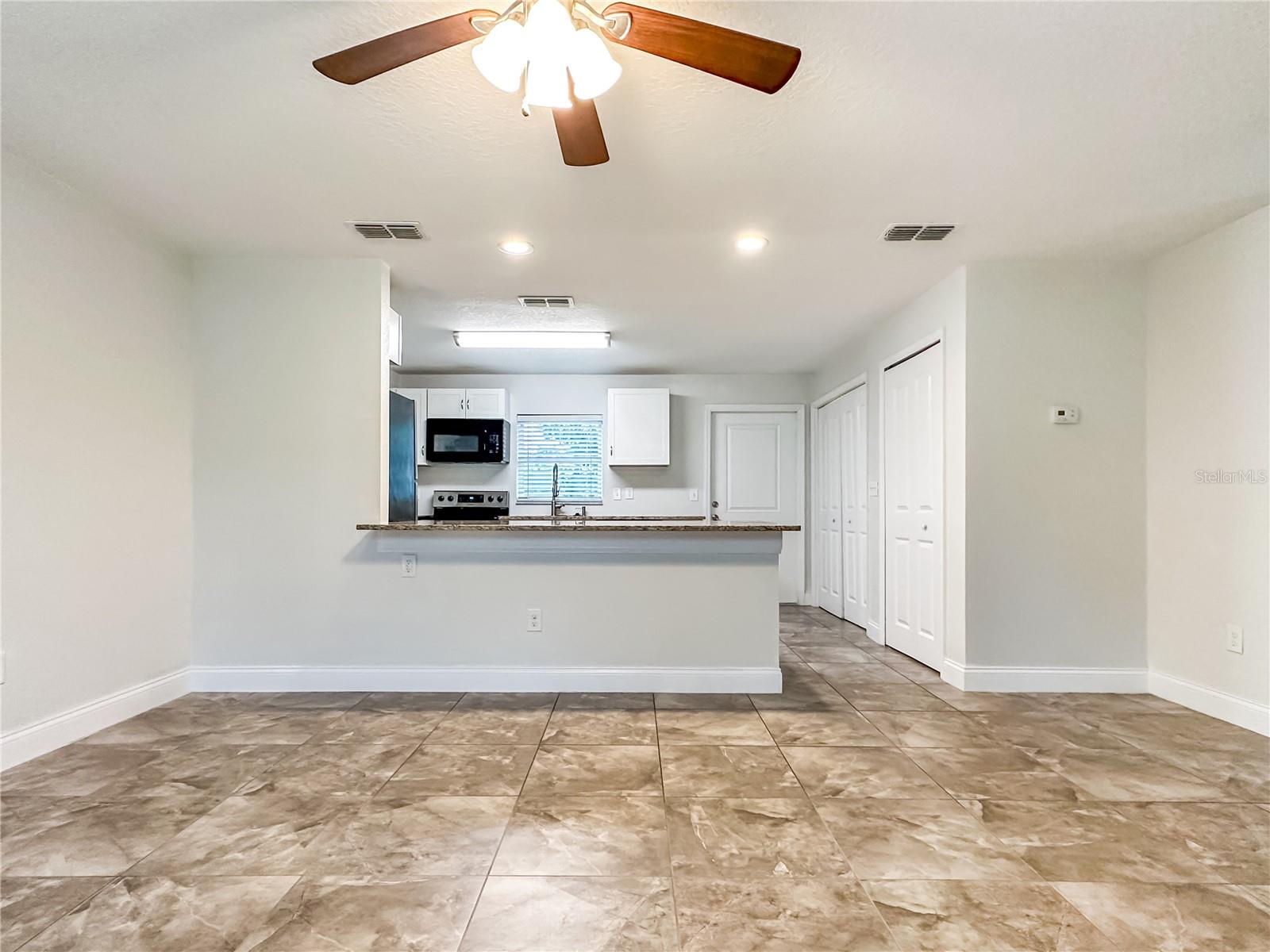 219 W MAPLE ST, DAVENPORT, FL, 33837