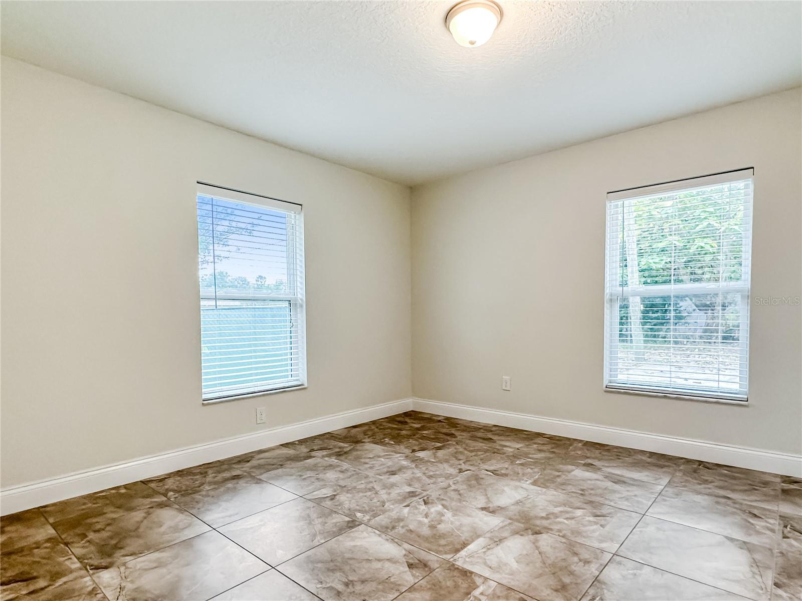 219 W MAPLE ST, DAVENPORT, FL, 33837
