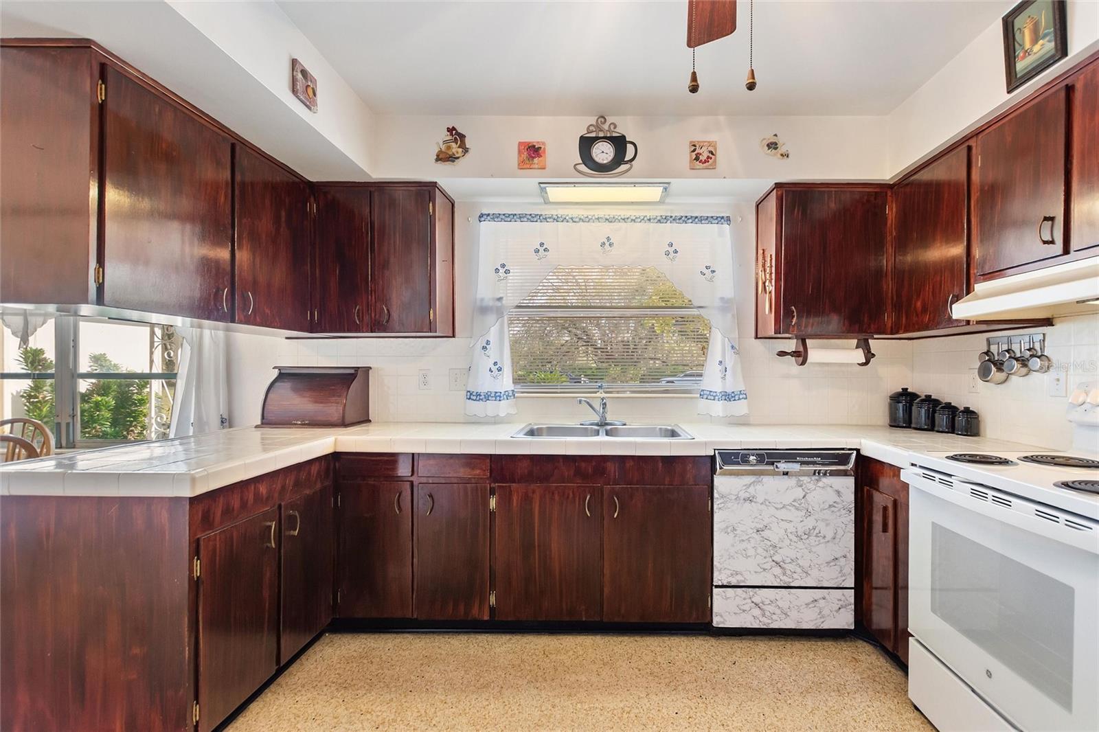 4310 INDIAN LAKE DR, INDIAN LAKE ESTATES, FL, 33855