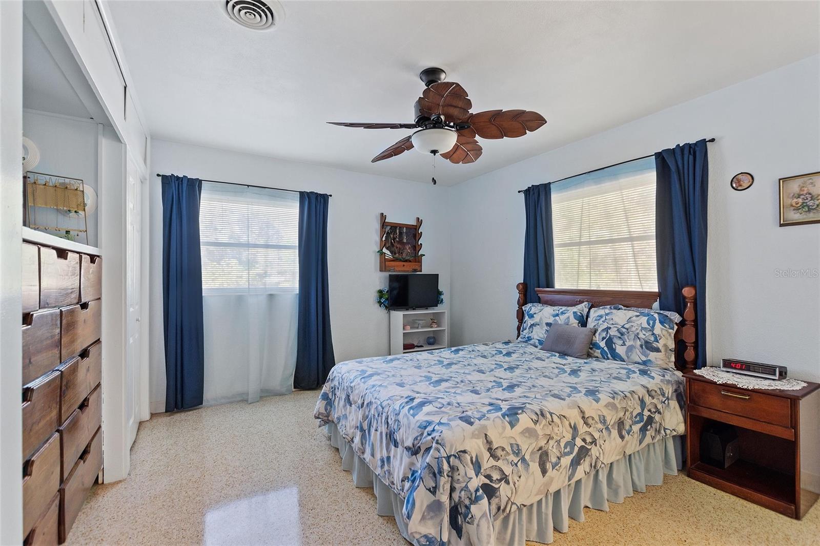 4310 INDIAN LAKE DR, INDIAN LAKE ESTATES, FL, 33855