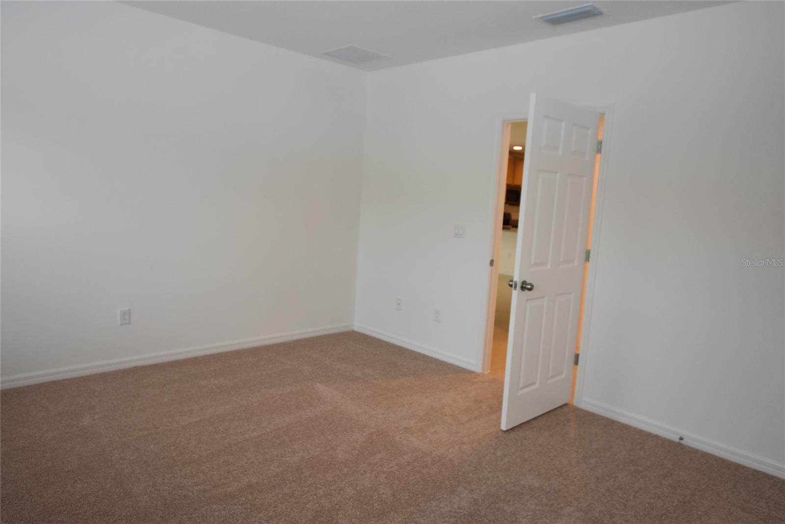 9394 VILLANOVA DR, GROVELAND, FL, 34736