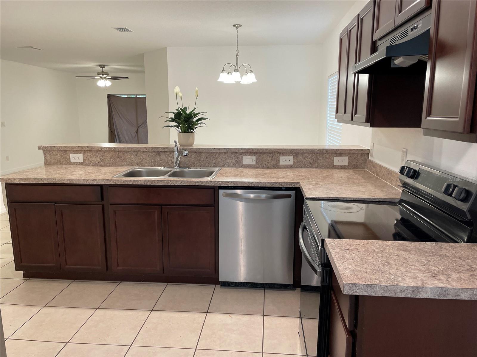 424 CRABTREE AVE, ORLANDO, FL, 32835