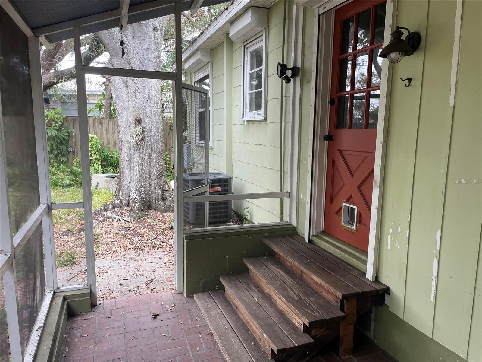314 33RD AVE N, ST PETERSBURG, FL, 33704