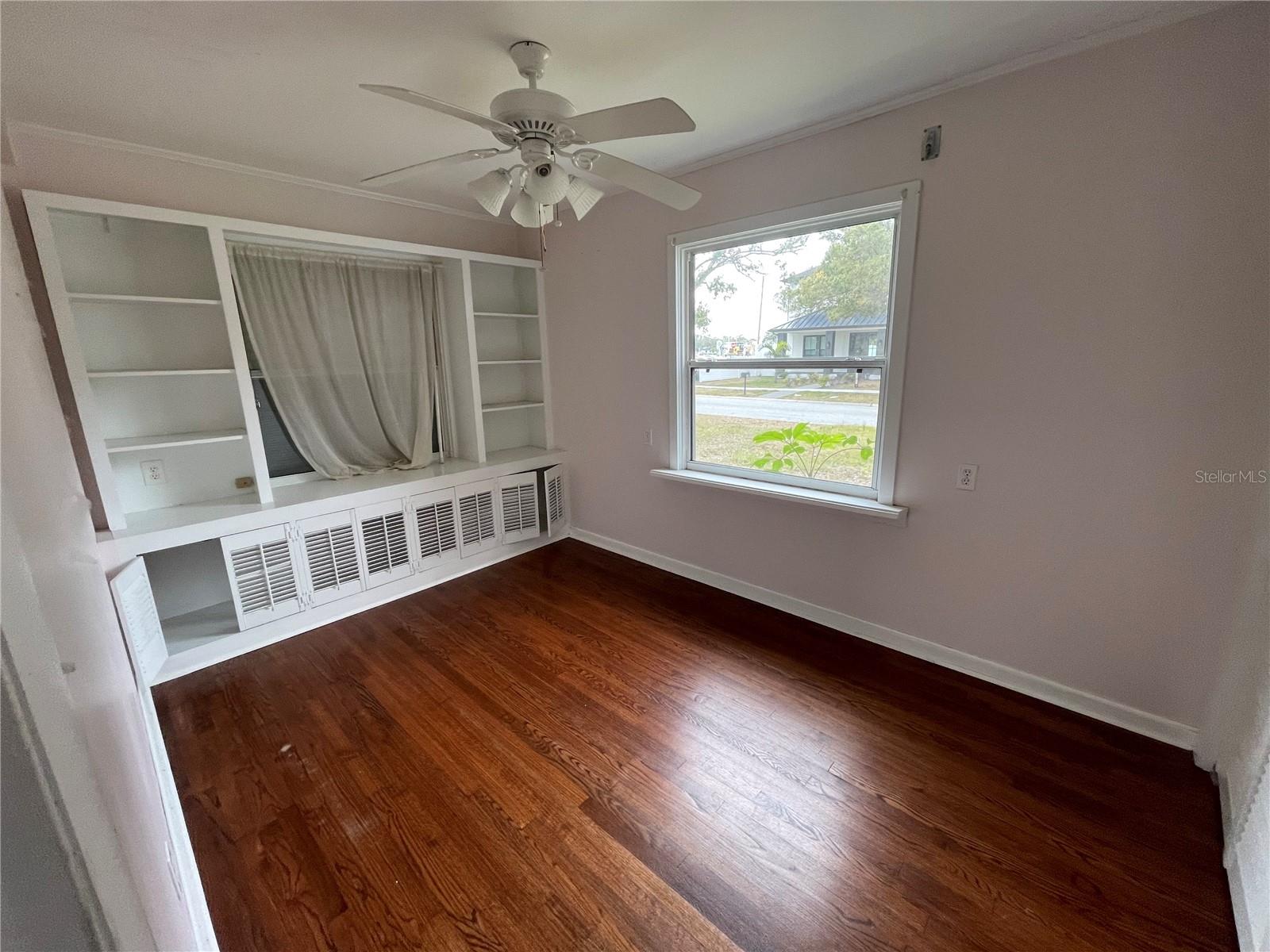 314 33RD AVE N, ST PETERSBURG, FL, 33704