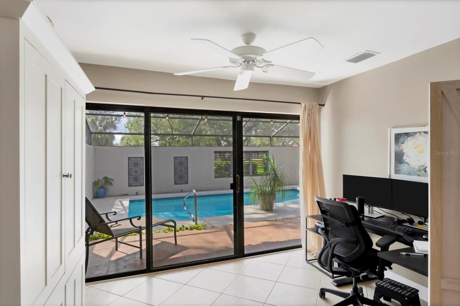 3746 GLEN OAKS MANOR DR, SARASOTA, FL, 34232