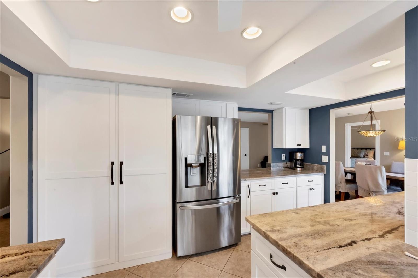 3746 GLEN OAKS MANOR DR, SARASOTA, FL, 34232