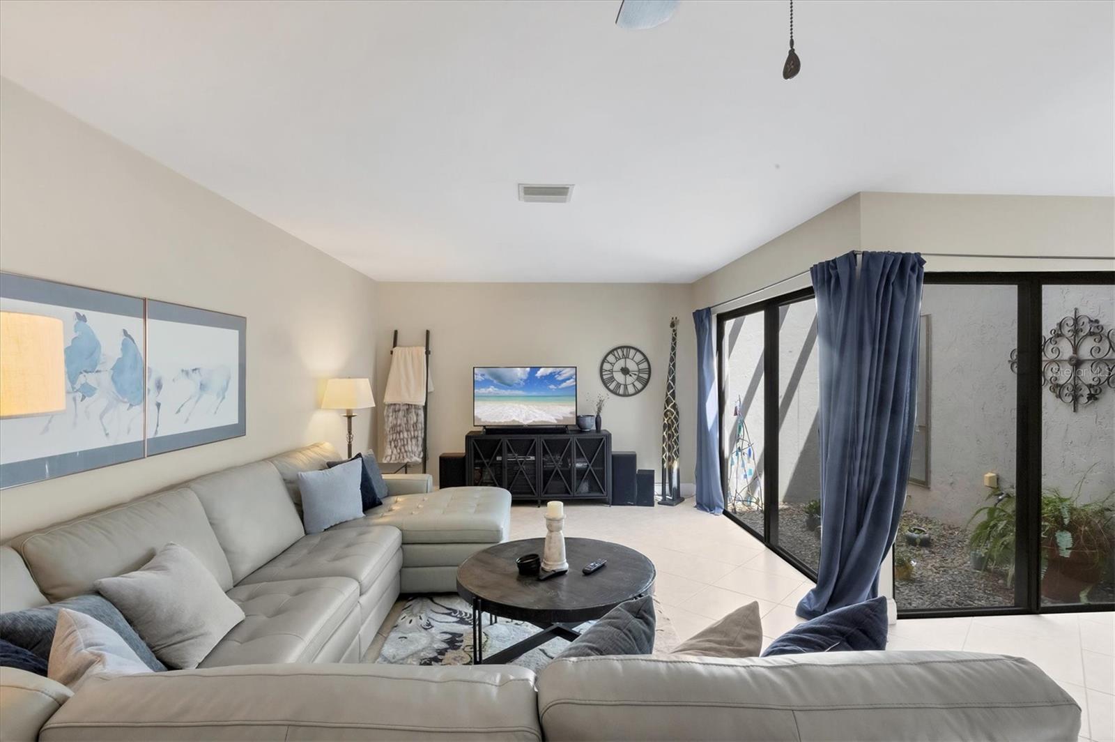 3746 GLEN OAKS MANOR DR, SARASOTA, FL, 34232