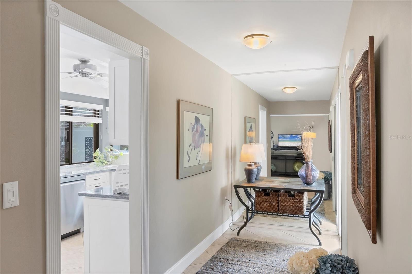 3746 GLEN OAKS MANOR DR, SARASOTA, FL, 34232
