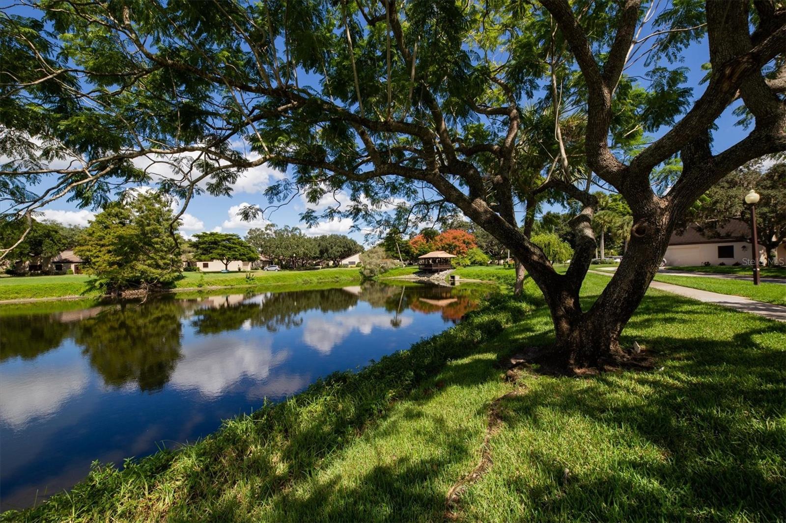 3746 GLEN OAKS MANOR DR, SARASOTA, FL, 34232