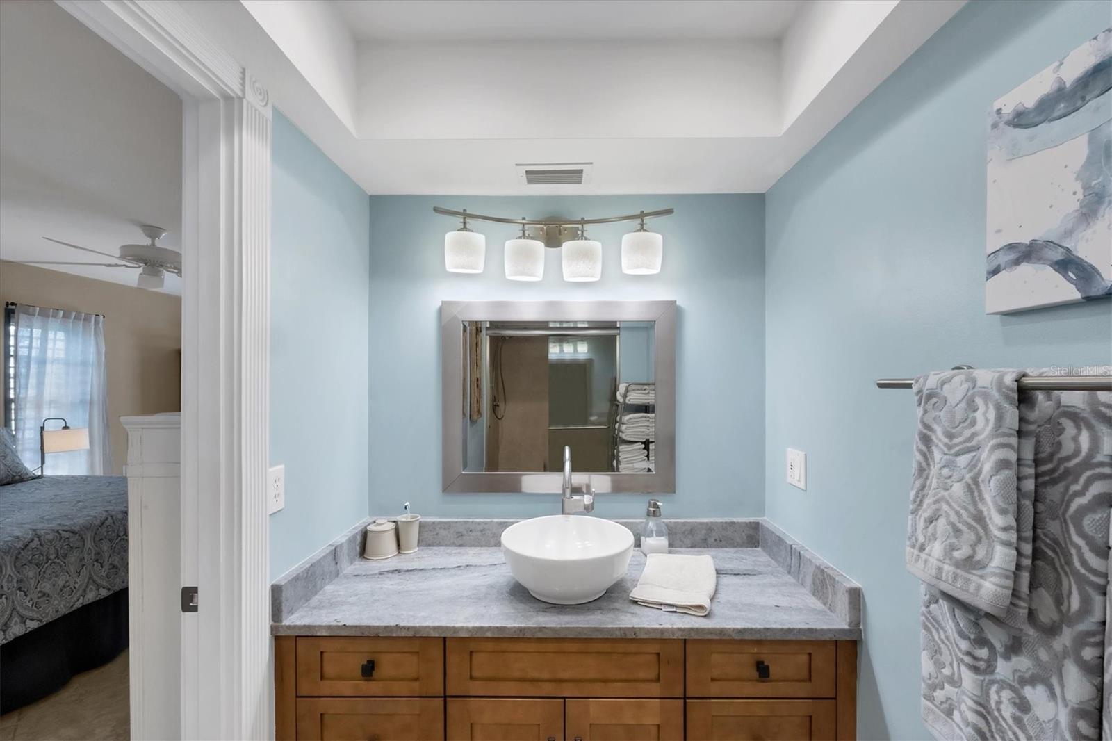 3746 GLEN OAKS MANOR DR, SARASOTA, FL, 34232