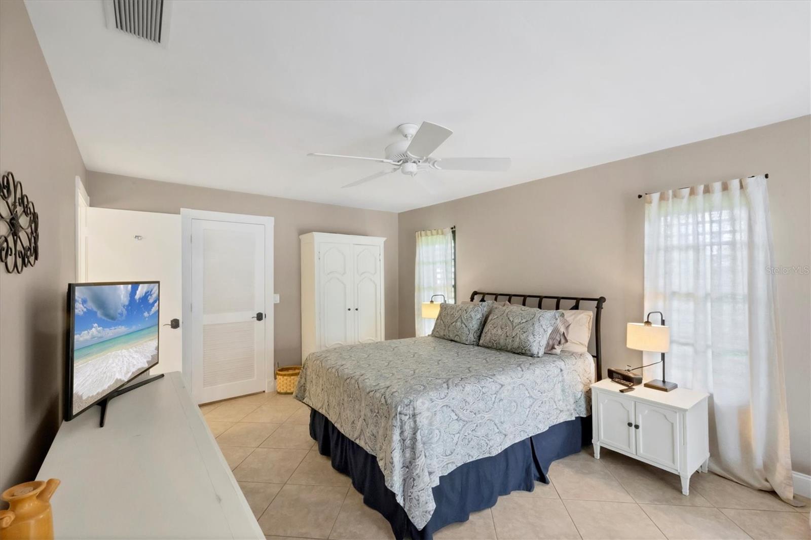 3746 GLEN OAKS MANOR DR, SARASOTA, FL, 34232