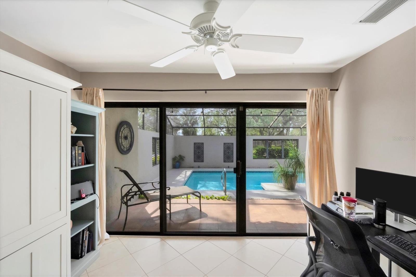 3746 GLEN OAKS MANOR DR, SARASOTA, FL, 34232