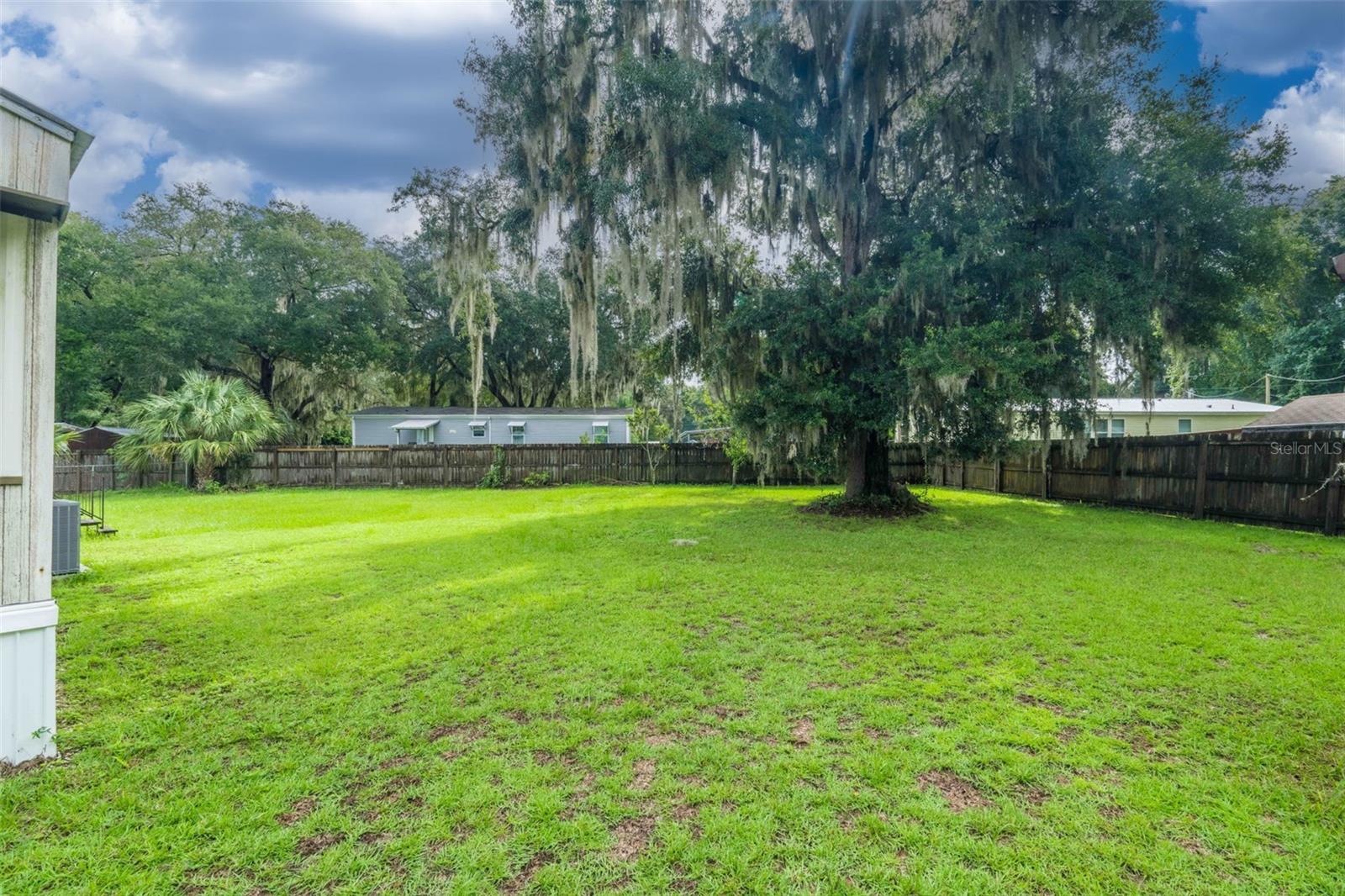 106 SHARA LN, SATSUMA, FL, 32189