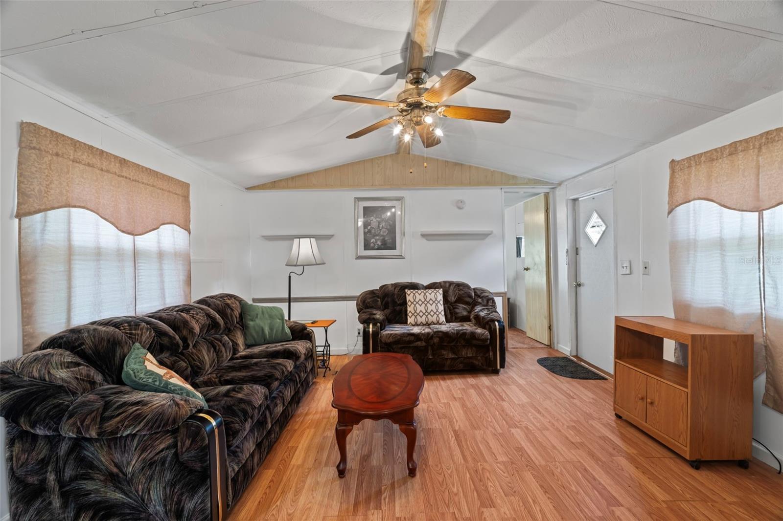 106 SHARA LN, SATSUMA, FL, 32189