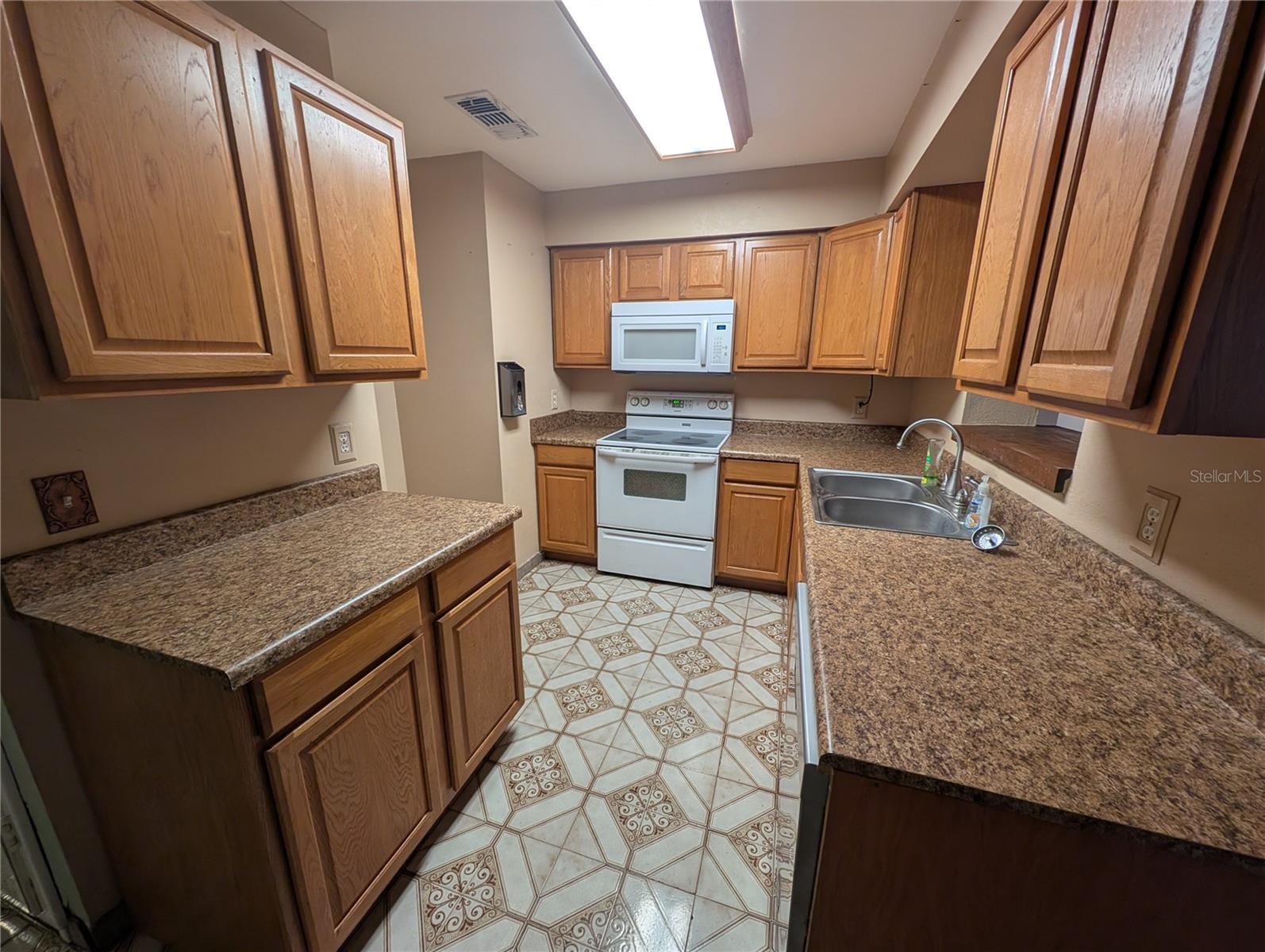 110 KASEY DR, ORLANDO, FL, 32807