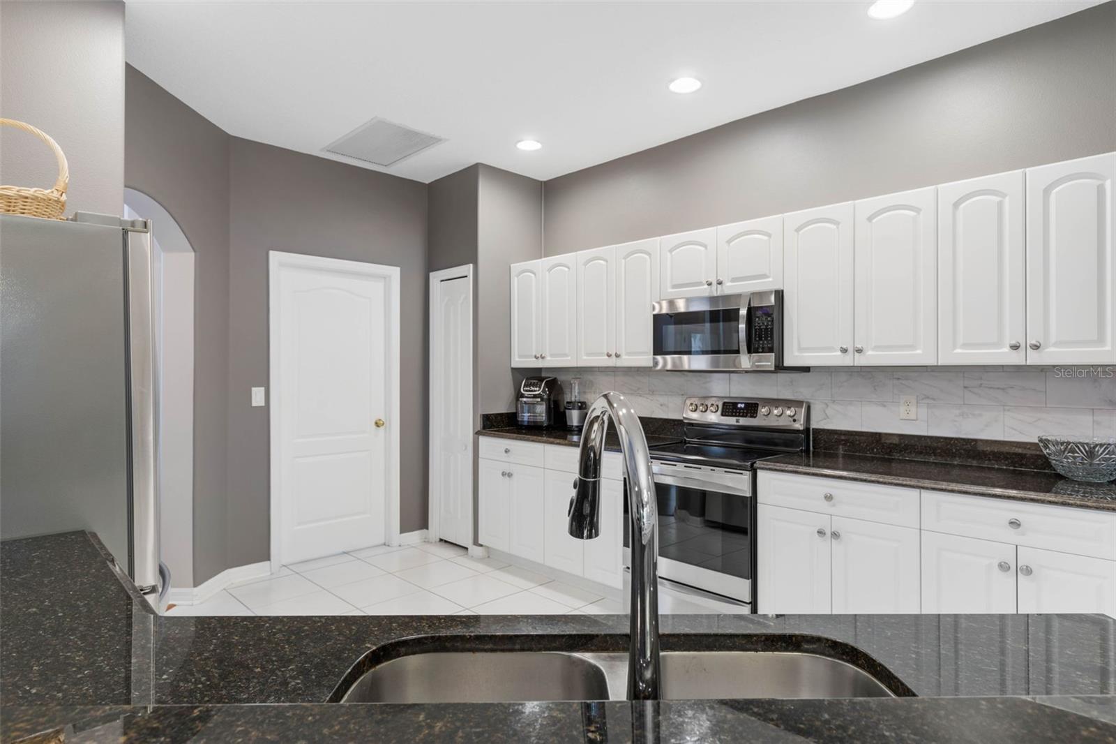 3 ROYAL OAK DR, PALM COAST, FL, 32164
