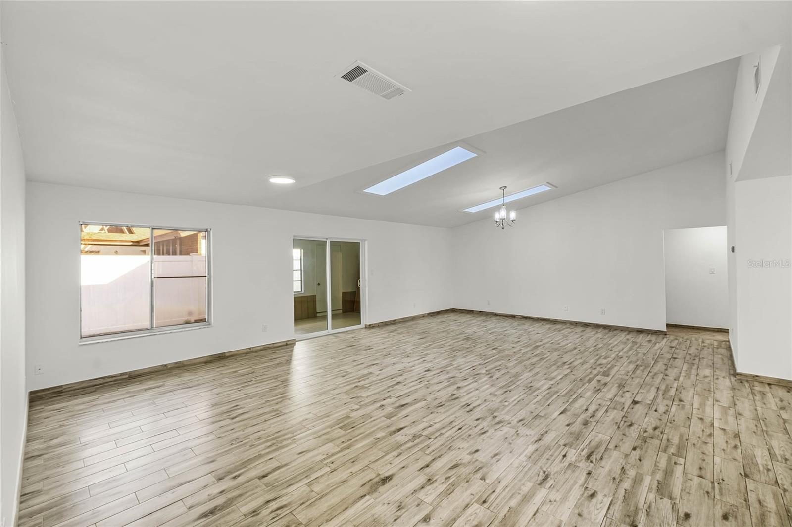 662 SAUSALITO BLVD, CASSELBERRY, FL, 32707