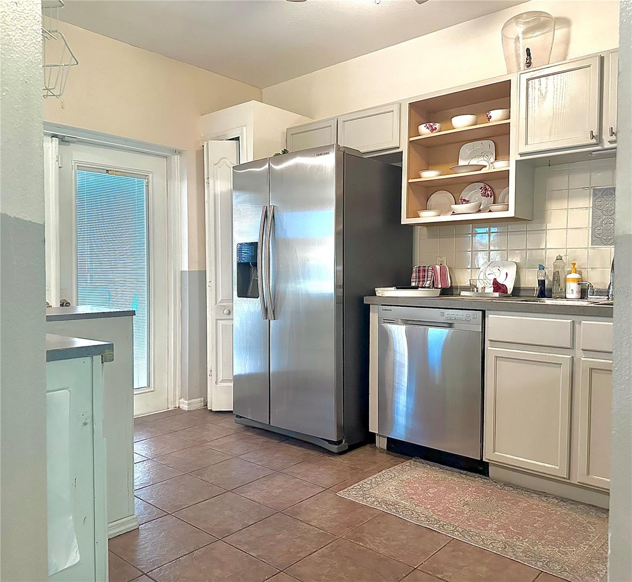 1112 LAKE SHORE RANCH DR, SEFFNER, FL, 33584