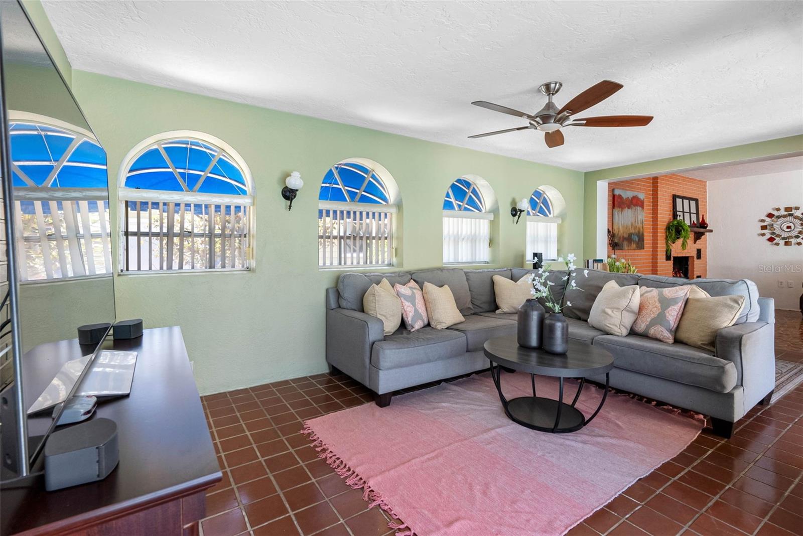 7320 BURLINGTON AVE N, ST PETERSBURG, FL, 33710