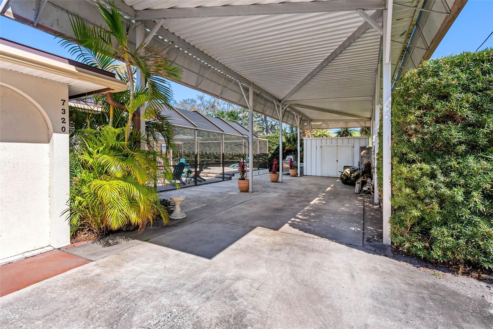 7320 BURLINGTON AVE N, ST PETERSBURG, FL, 33710