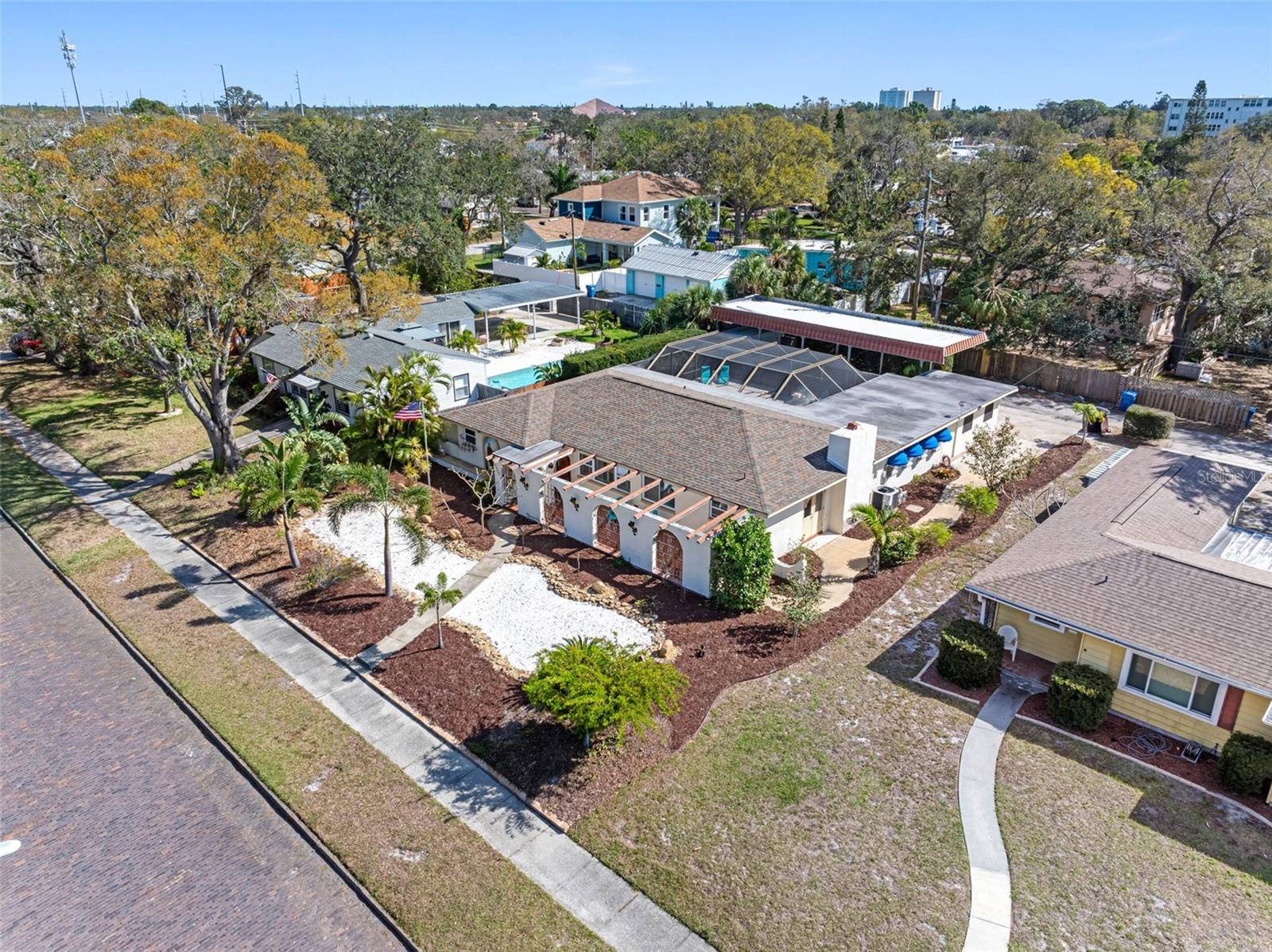 7320 BURLINGTON AVE N, ST PETERSBURG, FL, 33710