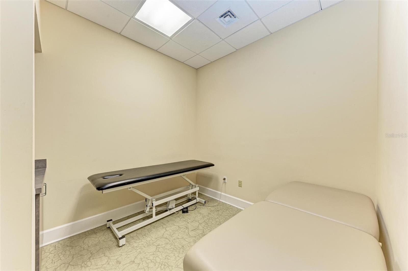 750 N TAMIAMI TRL #517, SARASOTA, FL, 34236