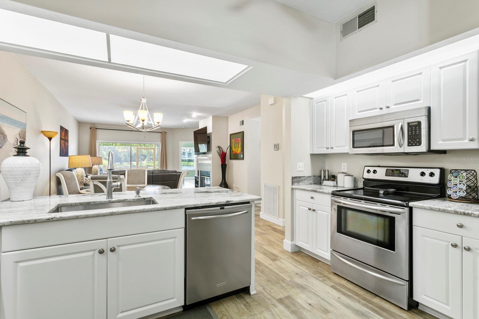 1233 CLAYS TRL, OLDSMAR, FL, 34677