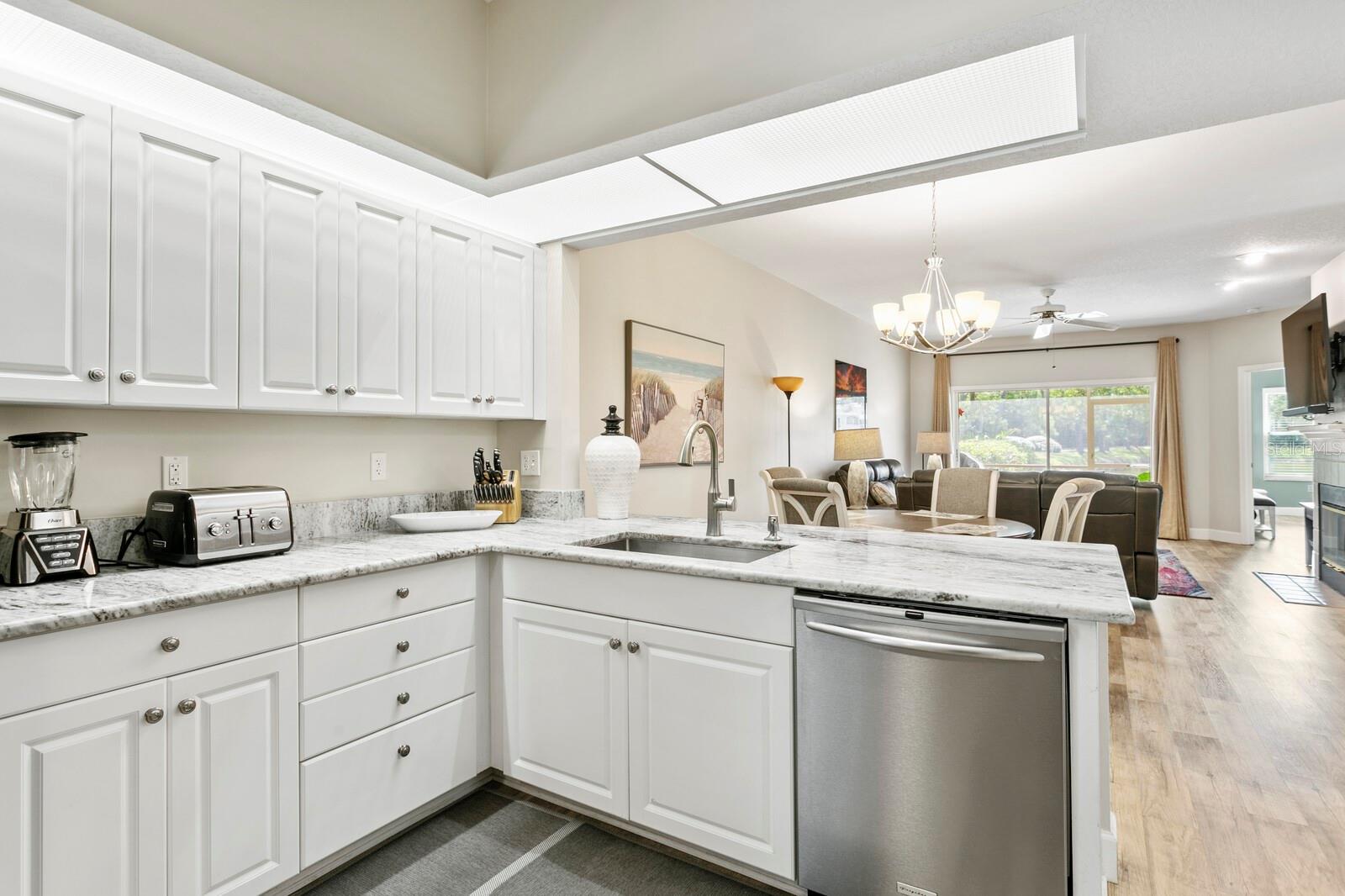 1233 CLAYS TRL, OLDSMAR, FL, 34677