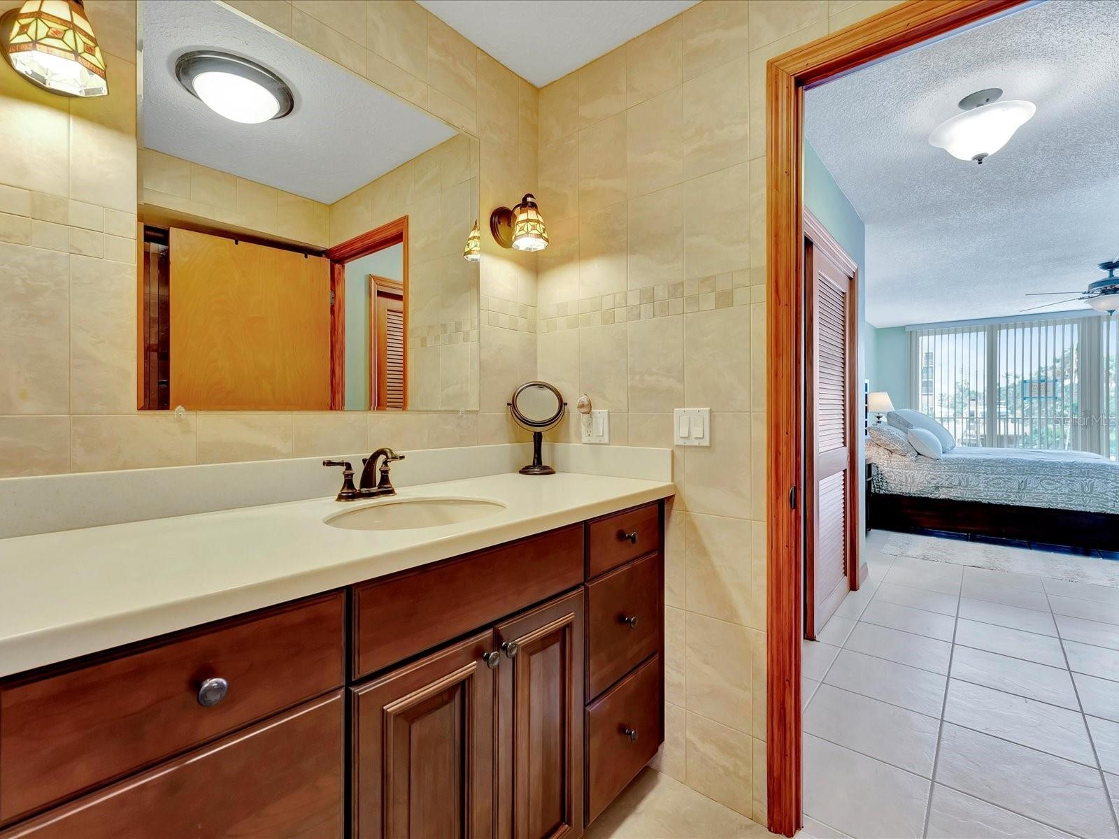 1400 GULF BLVD #204, CLEARWATER BEACH, FL, 33767