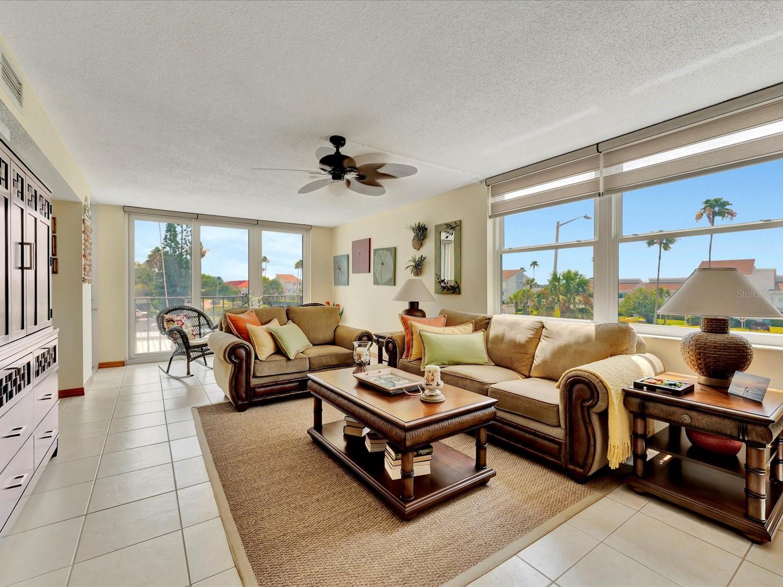 1400 GULF BLVD #204, CLEARWATER BEACH, FL, 33767